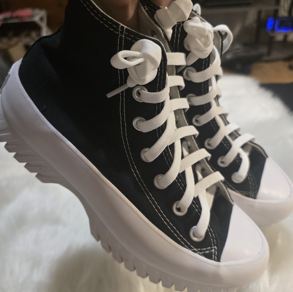 Black and White Converse Chuck Taylor All Star High Top Platform size M/5 & W/7 - Picture 4 of 14